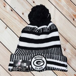 🛍️ 2 for $35🛍️ NWT! Packers Black & White Fleece Lined New Era Beanie